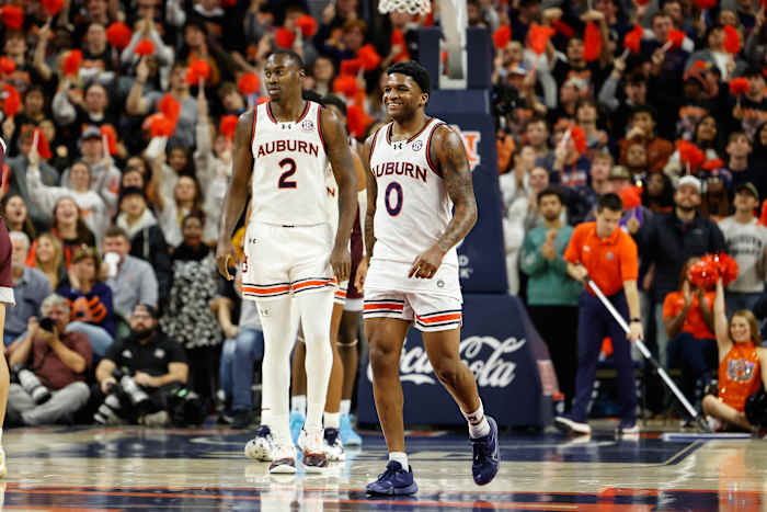Jaylin Williams and KD Johnson | Eric Starling/Auburn Daily